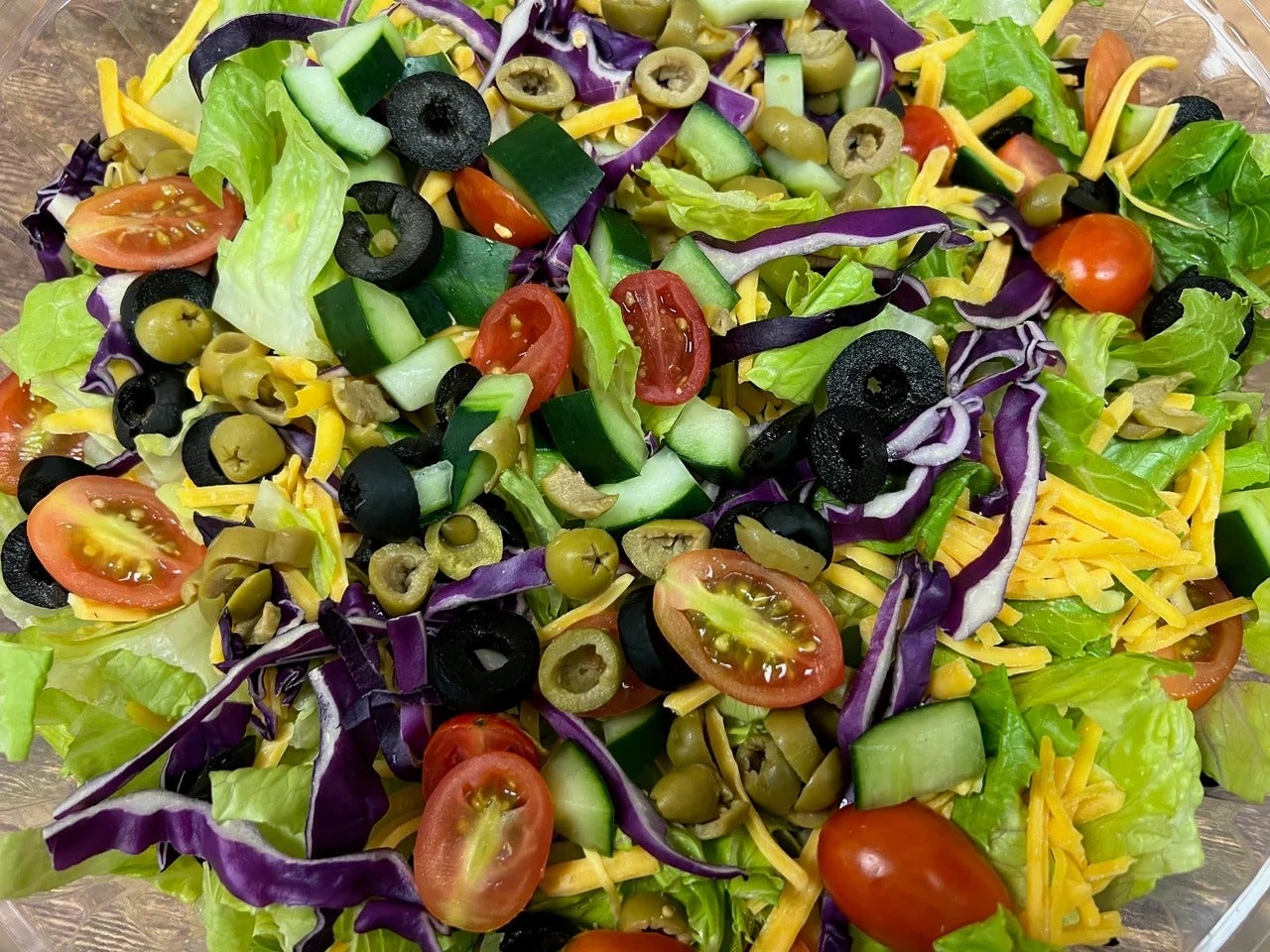 In Store - Tossed Green Salad | The Art of Entertaining Carryout